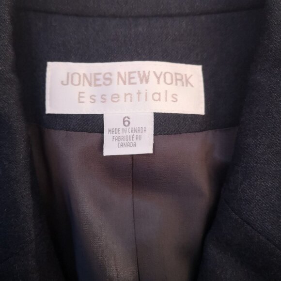 Jones New York Essentials Ladies Navy Wool Blazer / Coat - Picture 3 of 11